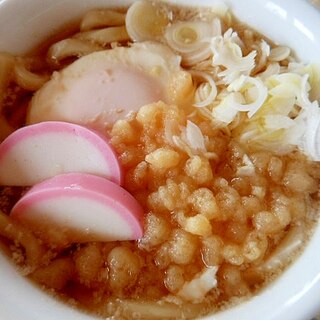 お手軽ランチに～天かすとおとし卵のうどん